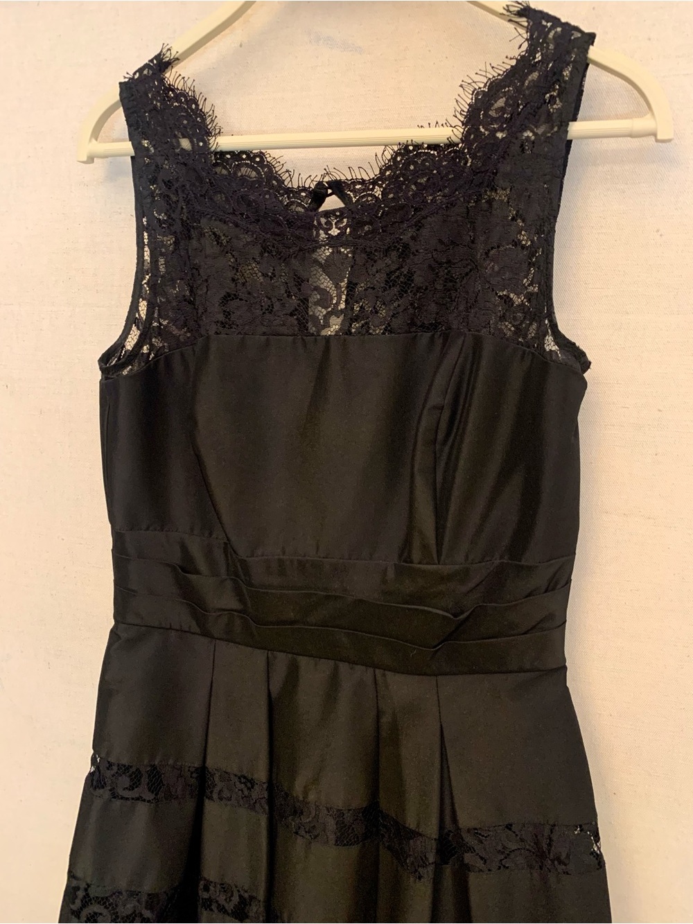 White House Black Market Black Lace Midi Dress, Size 4 - Picture 3 of 12